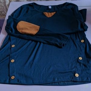 Women's long sleeved sweater shirt